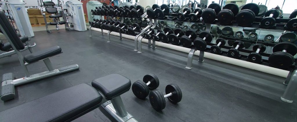 Pisos para gimnasio modulares: la solución perfecta para un entorno deportivo seguro y funcional